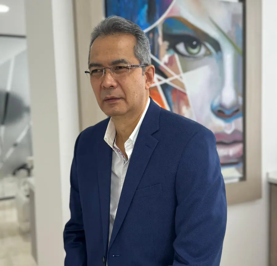 Conoce al Dr. Boris